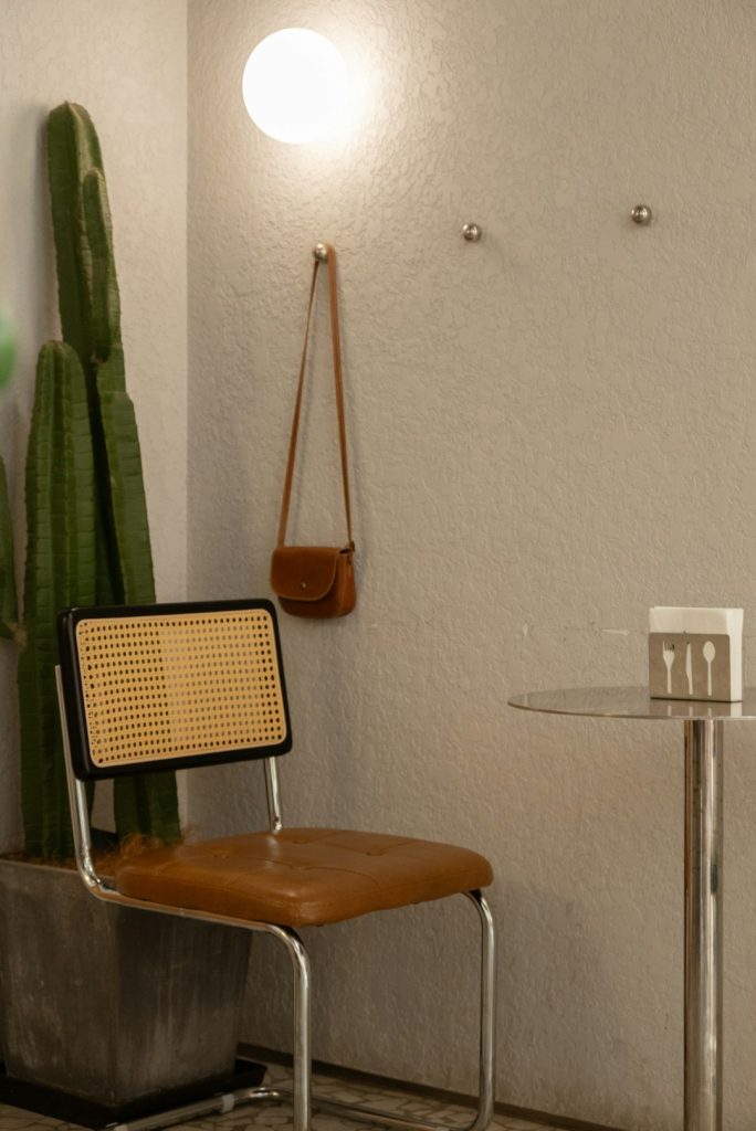 הטרנד החם של 2025: עיצוב מינימליסטי עם טוויסט טכנולוגי